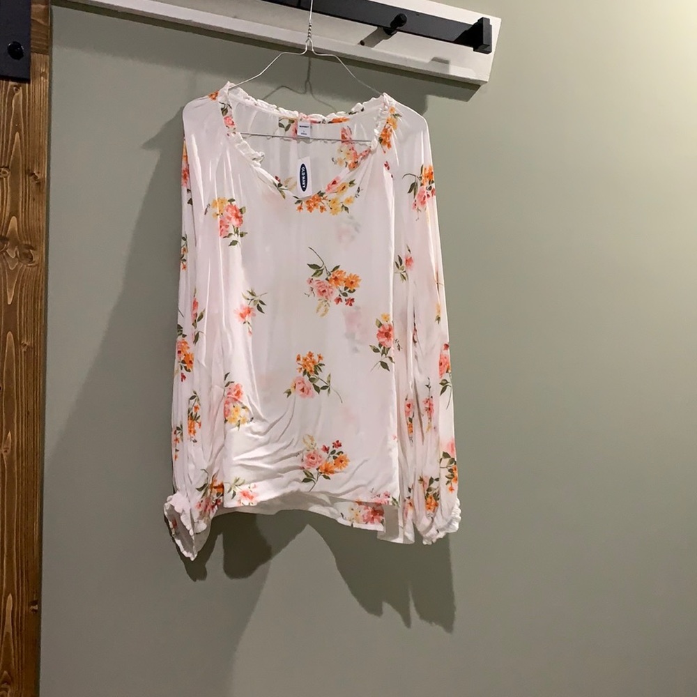 Brand new Old Navy blouse